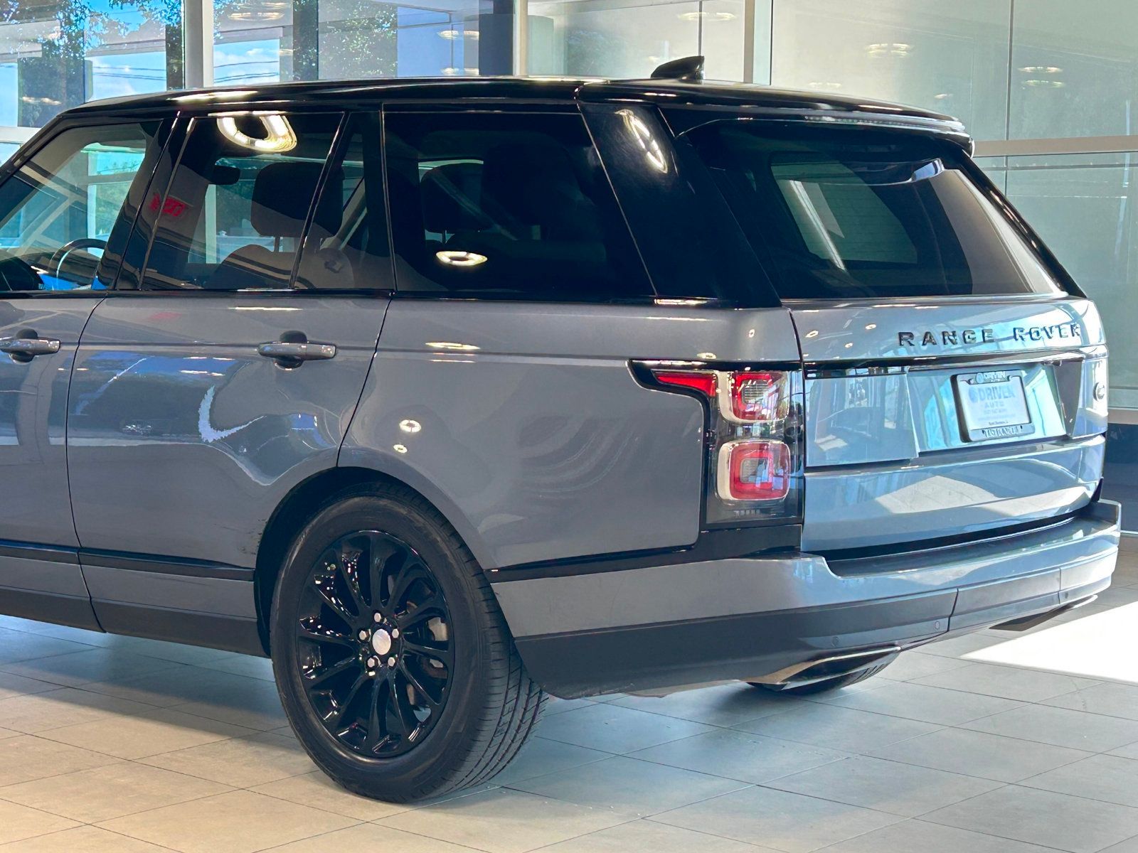 2018 Land Rover Range Rover HSE photo 40