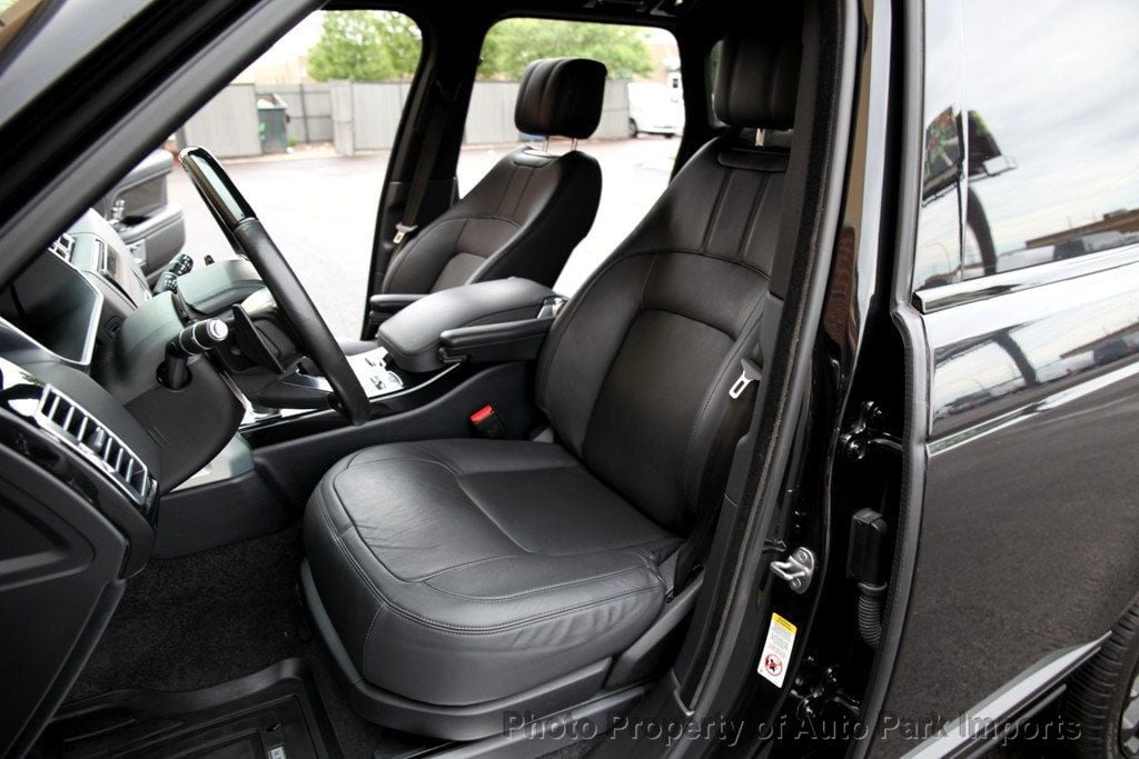 2018 Land Rover Range Rover SuperCharged HSE photo 19