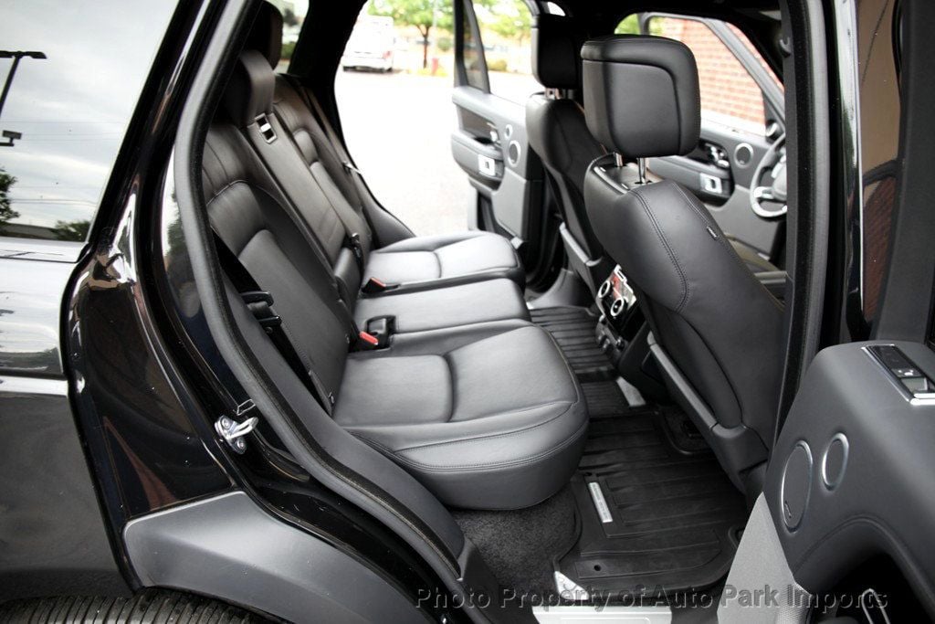 2018 Land Rover Range Rover SuperCharged HSE photo 23