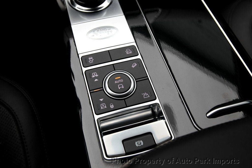 2018 Land Rover Range Rover SuperCharged HSE photo 35