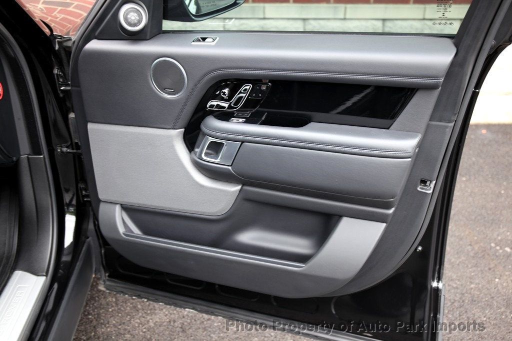 2018 Land Rover Range Rover SuperCharged HSE photo 46