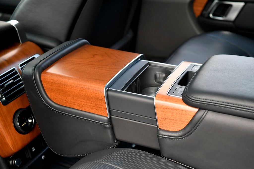 2018 Land Rover Range Rover Autobiography photo 32