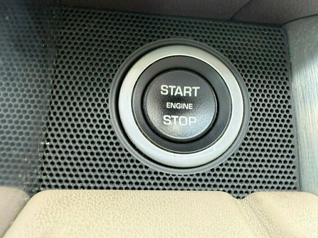 2018 Land Rover Range Rover Supercharged LWB photo 33