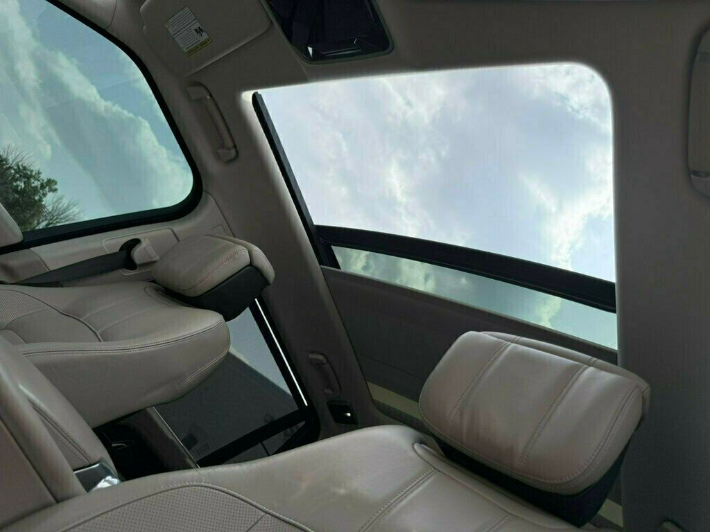 2018 Land Rover Range Rover Supercharged LWB photo 5