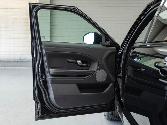 2018 Land Rover Range Rover Evoque 5 Door SE Premium - 22979604 - 29