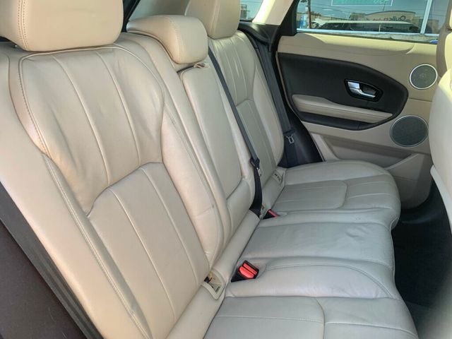 2018 Land Rover Range Rover Evoque 5 Door SE Premium - 22945415 - 24