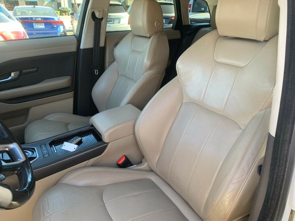 2018 Land Rover Range Rover Evoque SE Premium photo 4