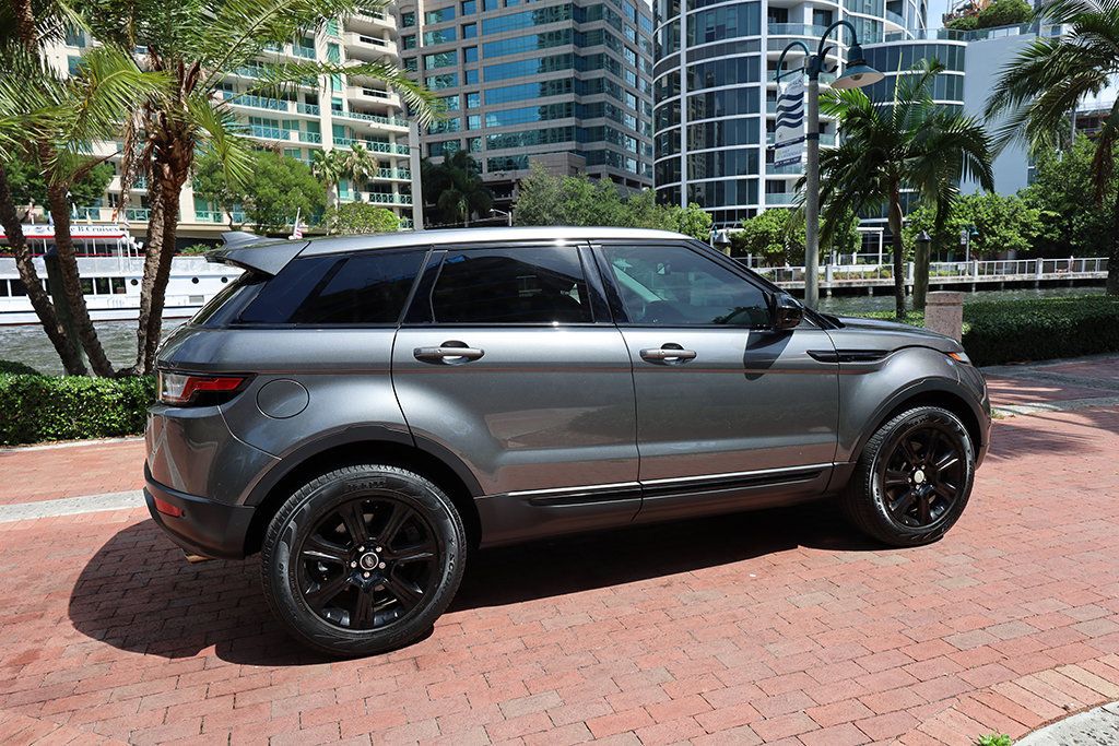 2018 Land Rover Range Rover Evoque 5 Door SE Premium - 23042806 - 18