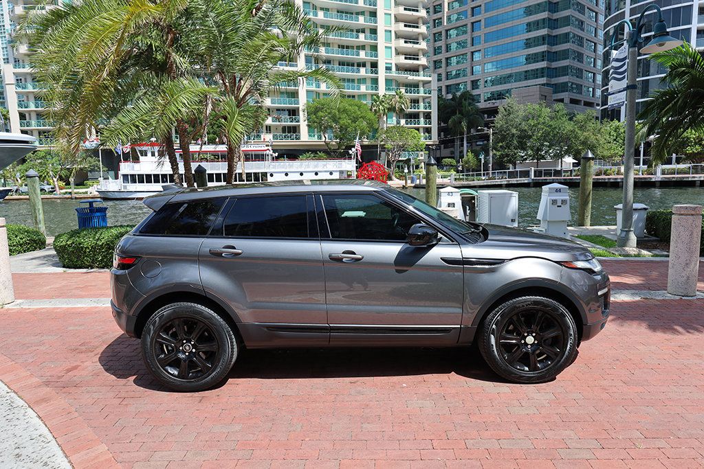2018 Land Rover Range Rover Evoque 5 Door SE Premium - 23042806 - 23