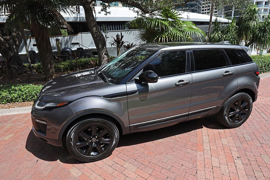 2018 Land Rover Range Rover Evoque 5 Door SE Premium - 23042806 - 24