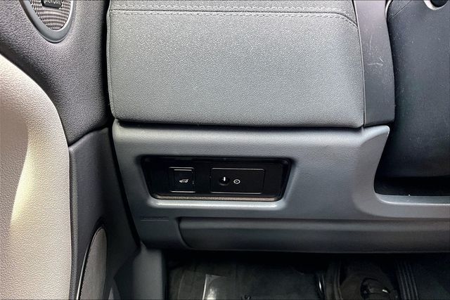 2018 Land Rover Range Rover Evoque SE Premium - 23070347 - 28