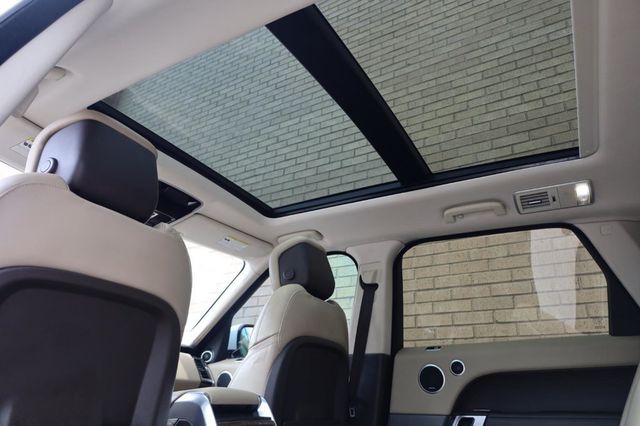 2018 Land Rover Range Rover Sport HSE - 23040509 - 18