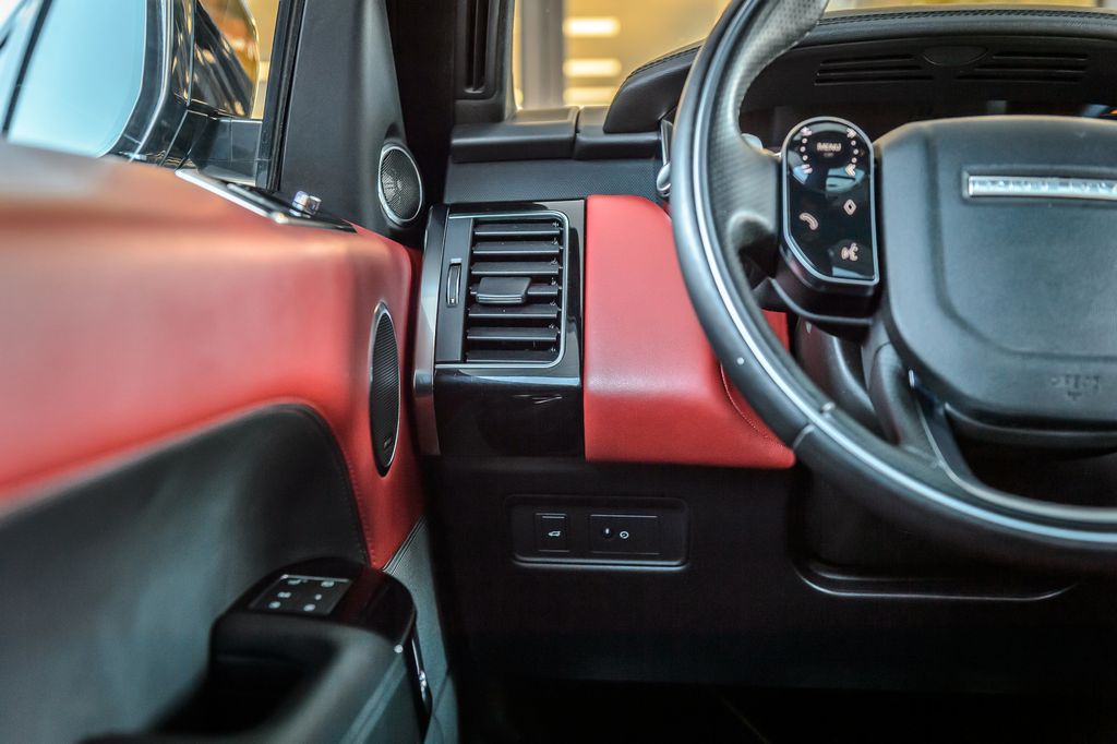 2018 Land Rover Range Rover Sport RANGE ROVER SPORT SUPERCHARGED DYNAMIC WHITE ON RED LEATHER - 22936774 - 24