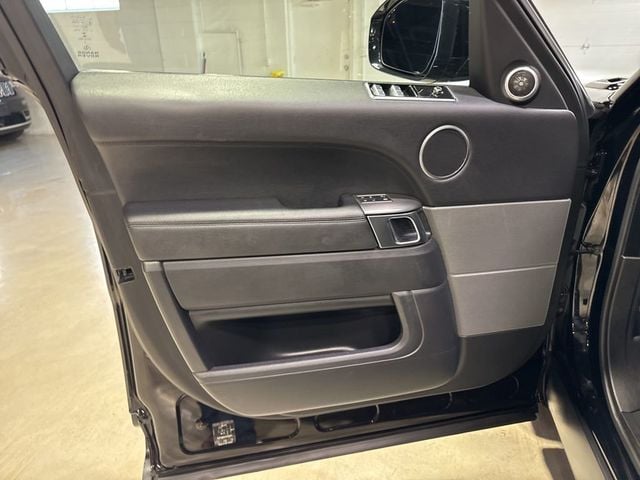 2018 Land Rover Range Rover Sport V6 Supercharged SE - 22996685 - 34