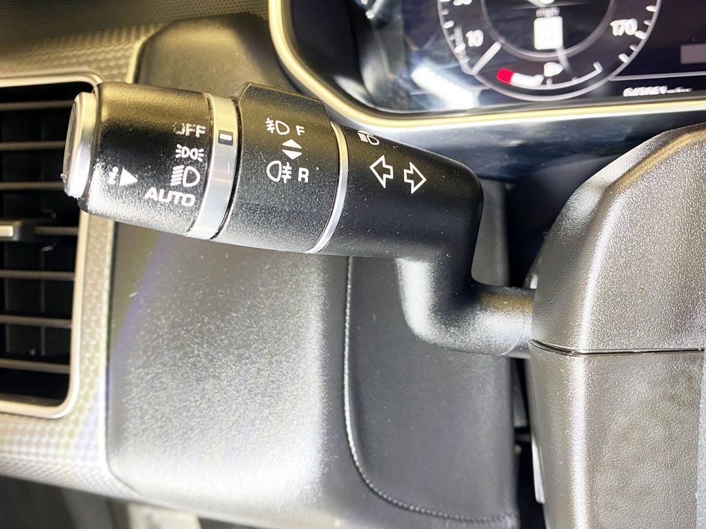 2018 Land Rover Range Rover Sport V8 Supercharged - 22912465 - 32