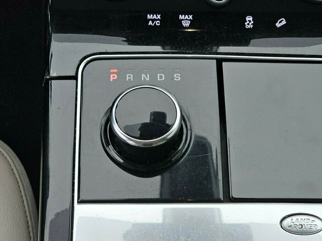 2018 Land Rover Range Rover Velar P250 R-Dynamic SE - 22978345 - 28