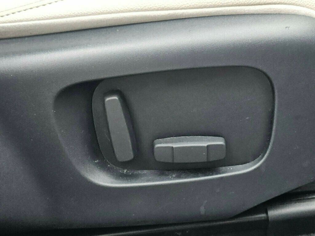 2018 Land Rover Range Rover Velar P250 R-Dynamic SE - 22978345 - 35