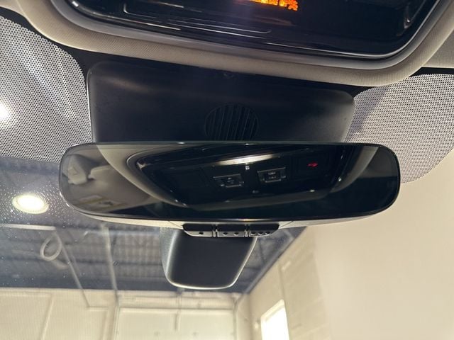 2018 Land Rover Range Rover Velar P250 S - 22979443 - 25