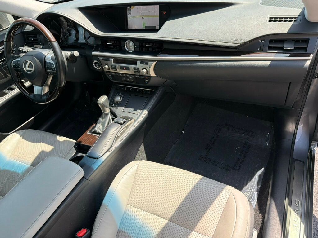 2018 Lexus ES ES 300h FWD - 23033347 - 9