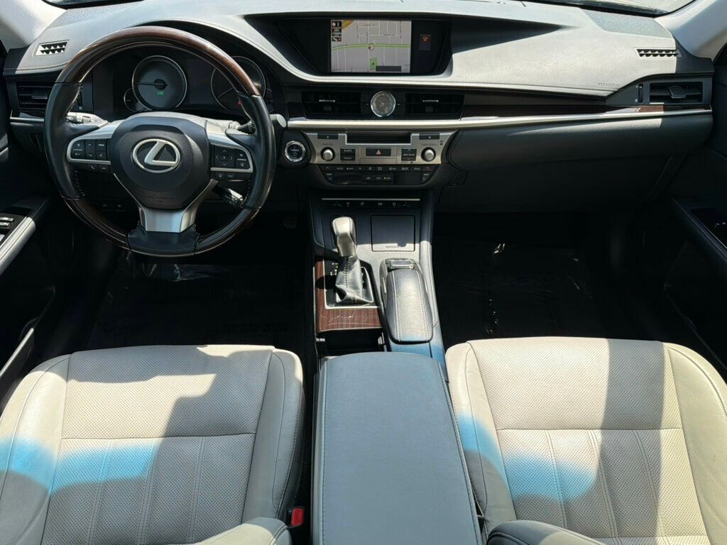 2018 Lexus ES ES 300h FWD - 23033347 - 1