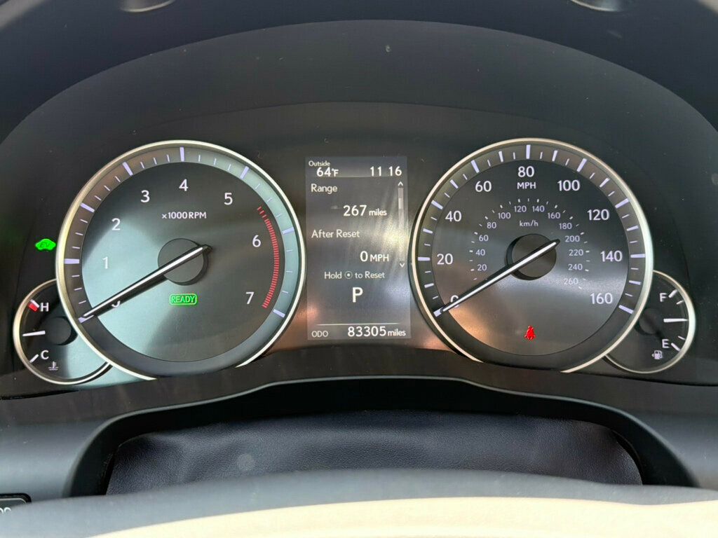 2018 Lexus ES ES 300h FWD - 23033347 - 32