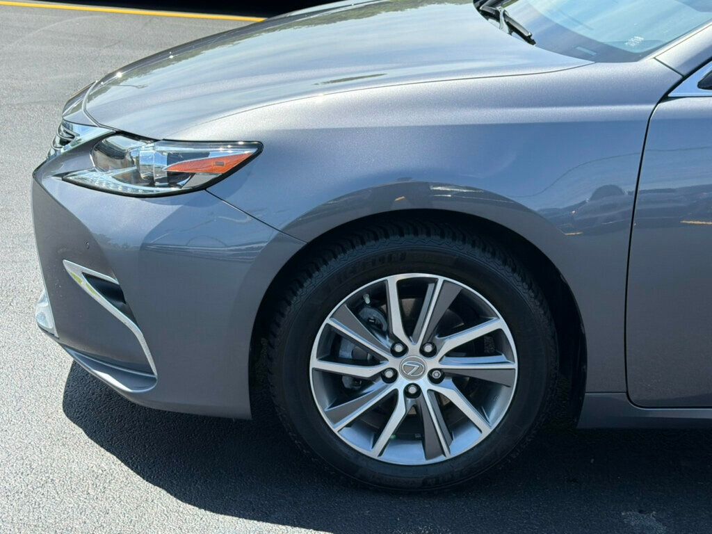 2018 Lexus ES ES 300h FWD - 23033347 - 43