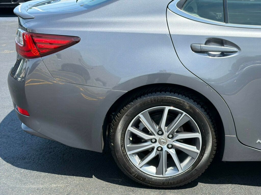 2018 Lexus ES ES 300h FWD - 23033347 - 45