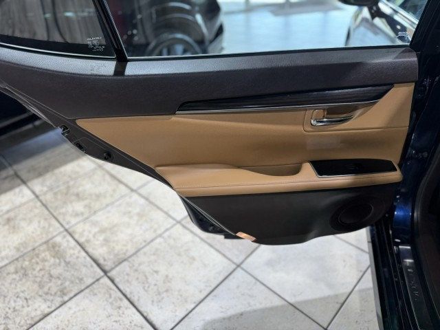 2018 Lexus ES 350 photo 25