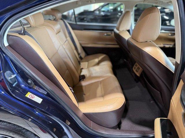 2018 Lexus ES 350 photo 26