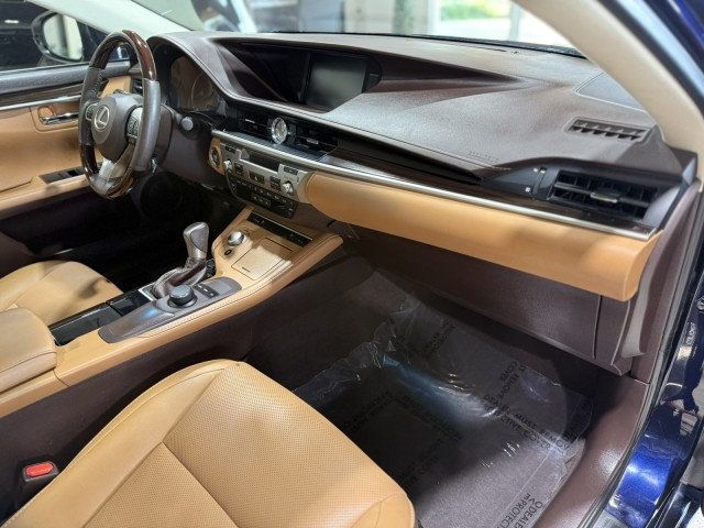 2018 Lexus ES 350 photo 28