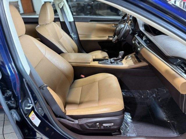 2018 Lexus ES 350 photo 29