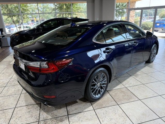 2018 Lexus ES 350 photo 4