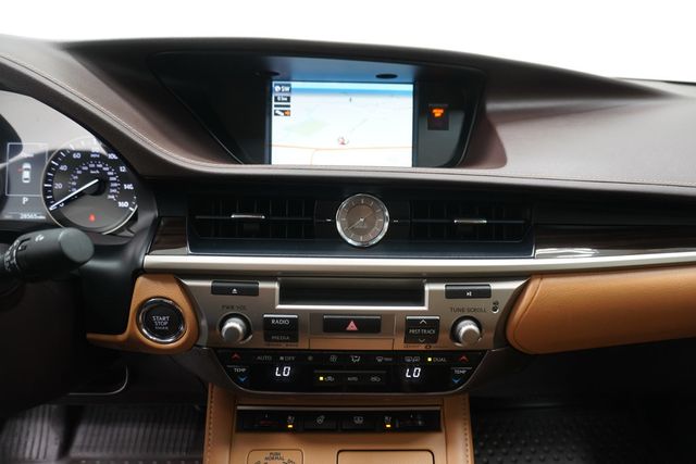 2018 Lexus ES ES 350 FWD - 22999735 - 18