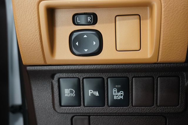 2018 Lexus ES ES 350 FWD - 22999735 - 28