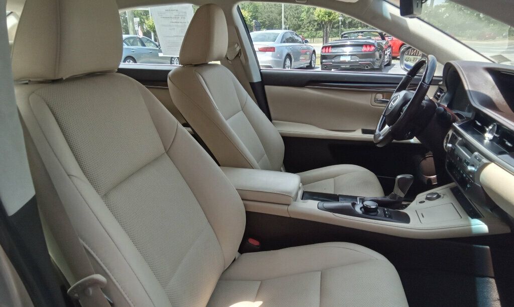 2018 Lexus ES 350 photo 11