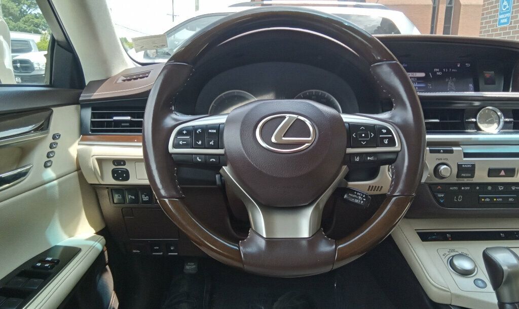 2018 Lexus ES 350 photo 14
