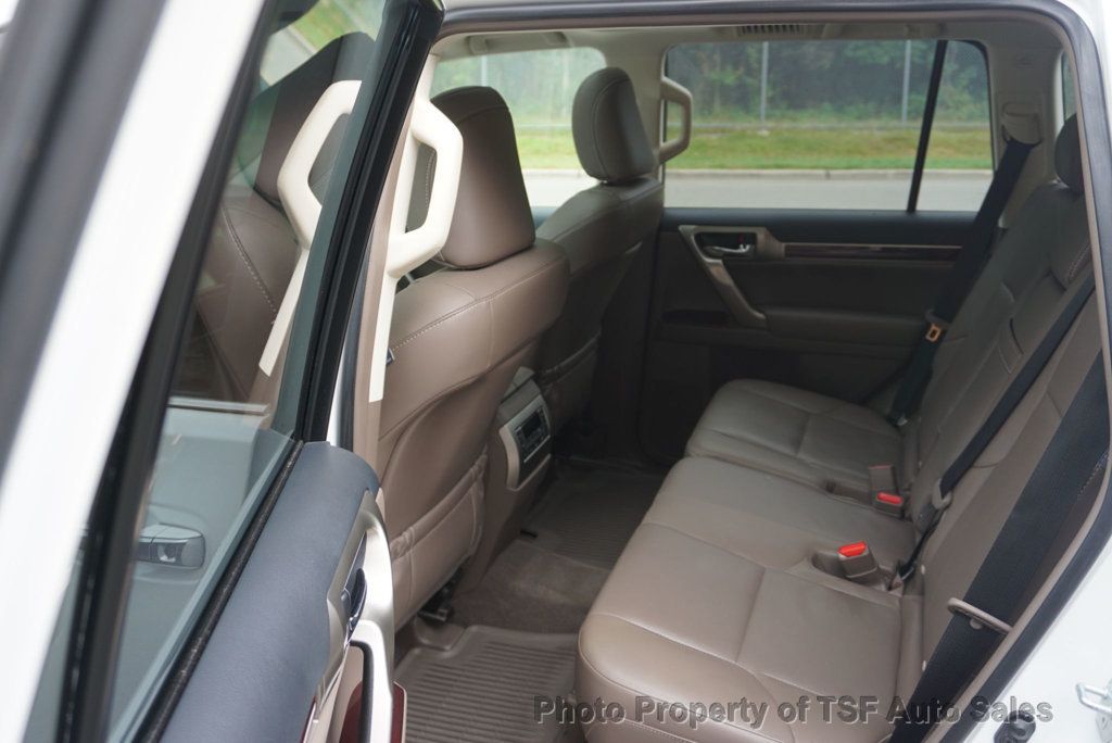 2018 Lexus GX 460 photo 17