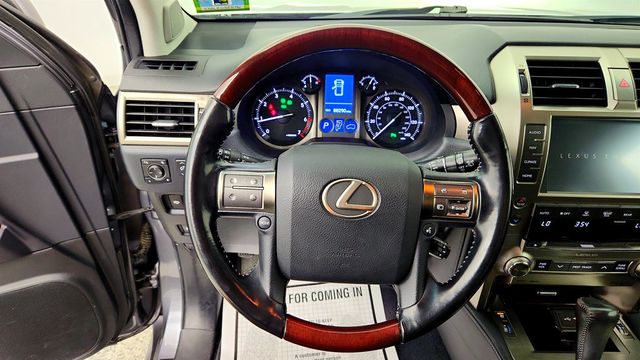 2018 Lexus GX GX 460 4WD w/ Premium Pkg & Blind Spot Monitor - 23041097 - 13