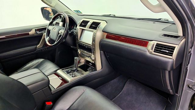 2018 Lexus GX GX 460 4WD w/ Premium Pkg & Blind Spot Monitor - 23041097 - 26
