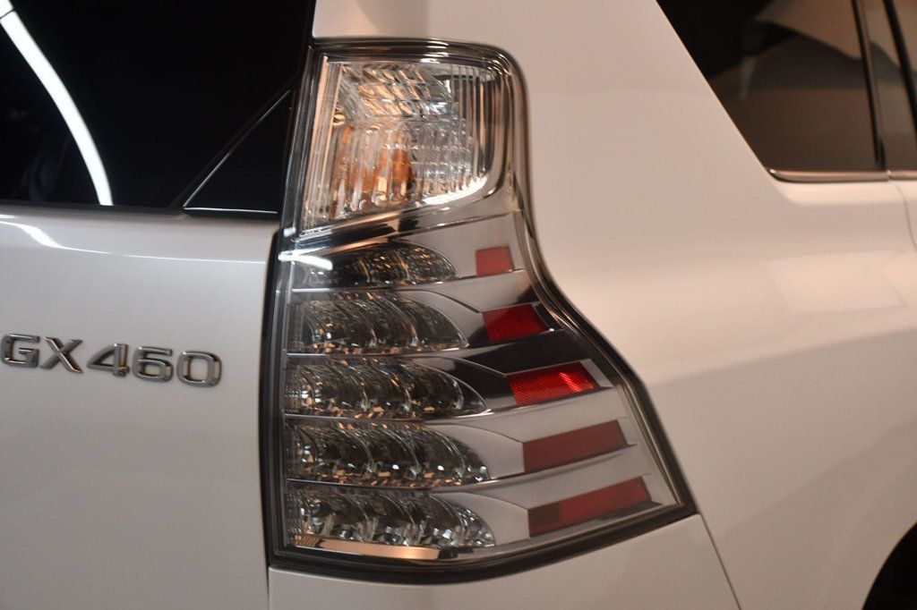 Lexus GX photo 16