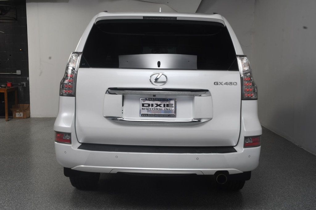 Lexus GX photo 17