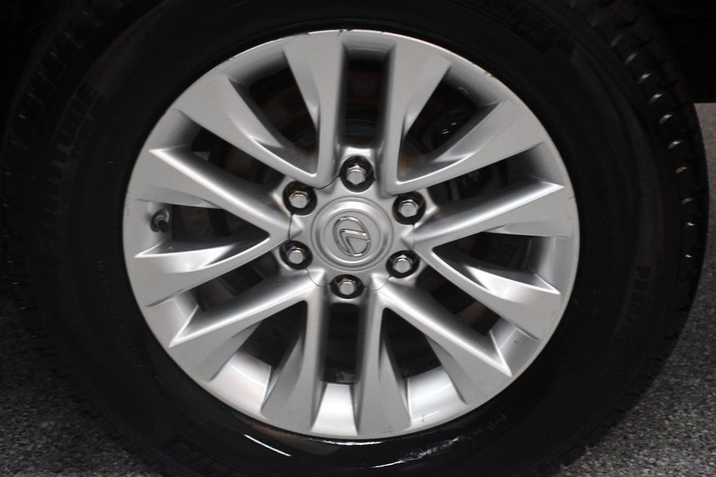 Lexus GX photo 20