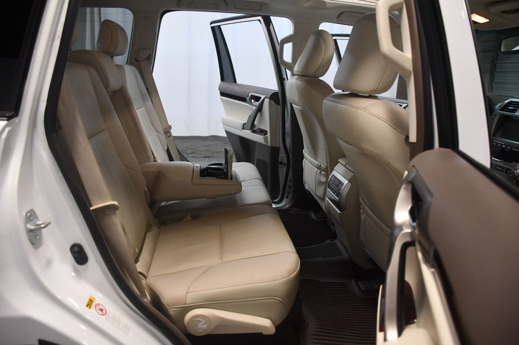 Lexus GX photo 37