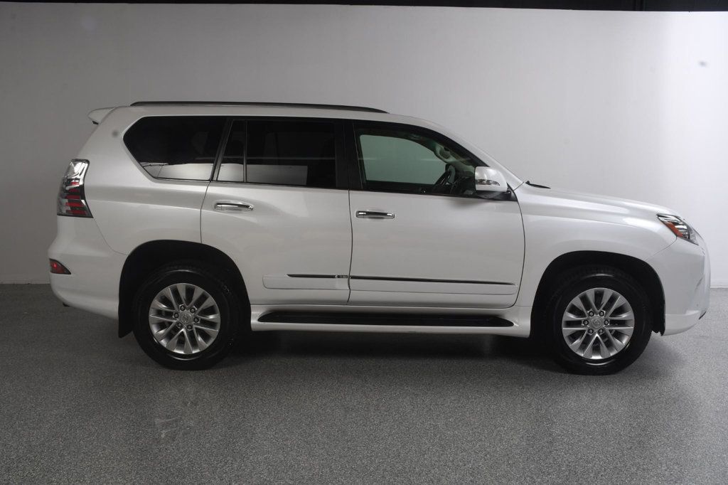 Lexus GX photo 4
