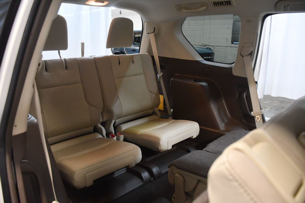 Lexus GX photo 40