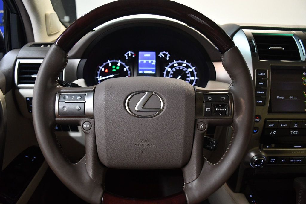 Lexus GX photo 42