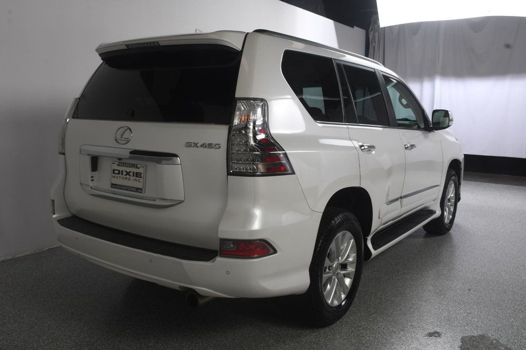 Lexus GX photo 9