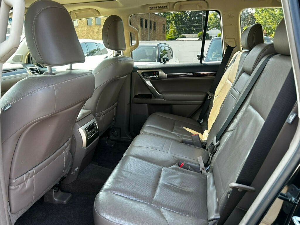 2018 Lexus GX Base photo 12