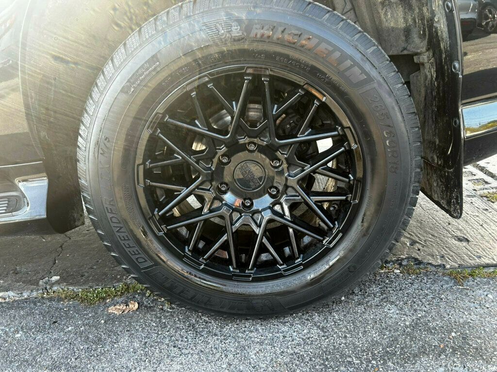 2018 Lexus GX Base photo 17