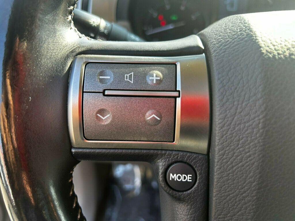 2018 Lexus GX Base photo 24